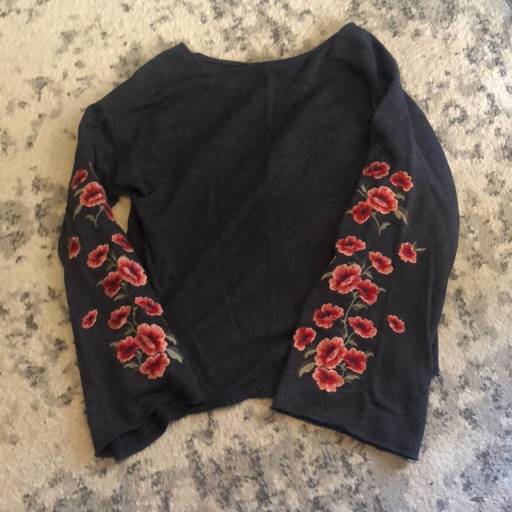 Embroidered Bell Sleeve Sweatshirt
